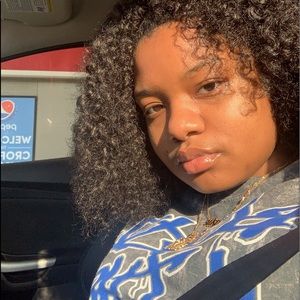 Meet your Posher, Kylie